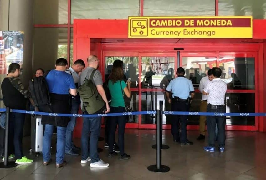 Havana Airport CADECA